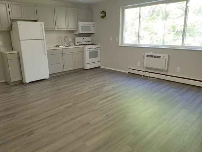 Photo - 3233 Whitfield Ave Unit 3233-03