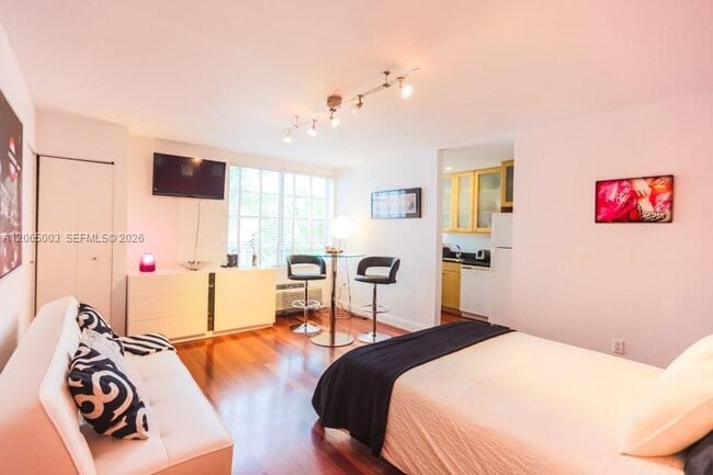 Photo - 420 15th St Unit 306