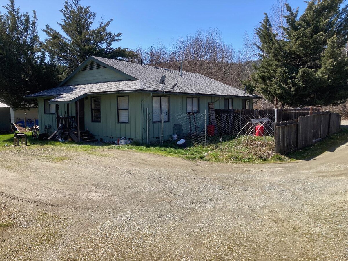 Photo - 200 Lower Mill St