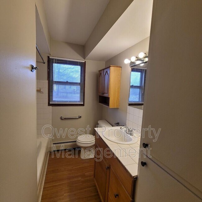 Photo - 5923 Ridgebrook Ave SE