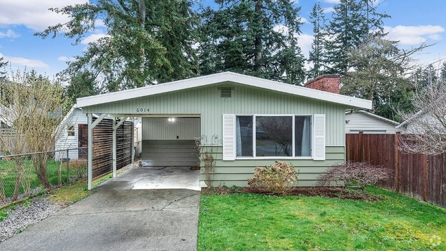 Building Photo - 6014 East Dr Rental