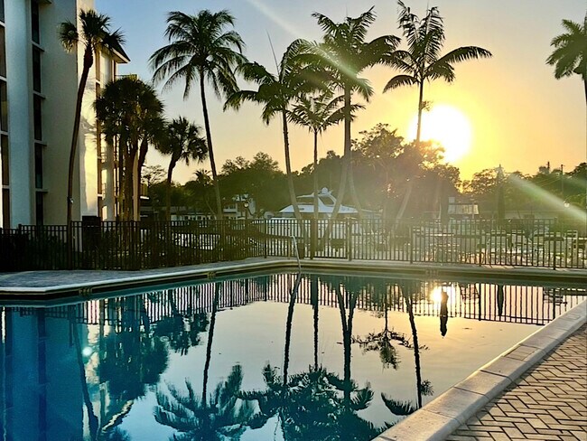 1301 River Reach Dr Unit 111