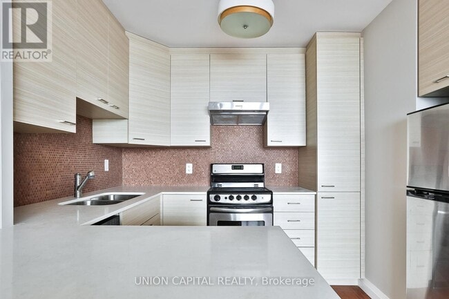 Photo - 40 Homewood Ave Unité 2112