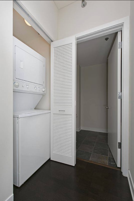 Photo - 673 W Wayman St