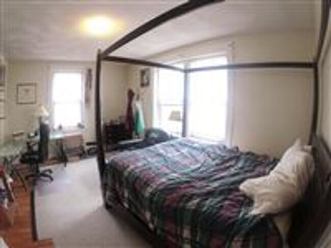 Photo - 241 Freeman St