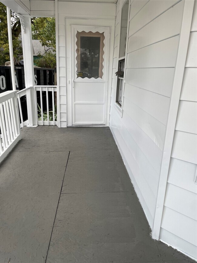 Photo - 507 Chenango St Unit 1