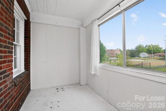 Photo - 1418 Park Dr Unit 4