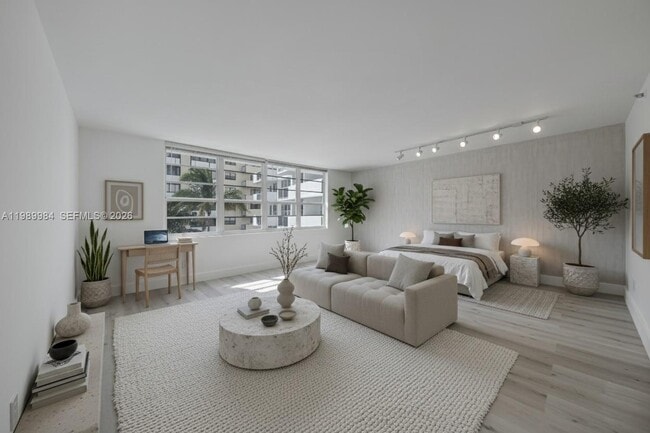 Building Photo - 100 Lincoln Rd Unit 626