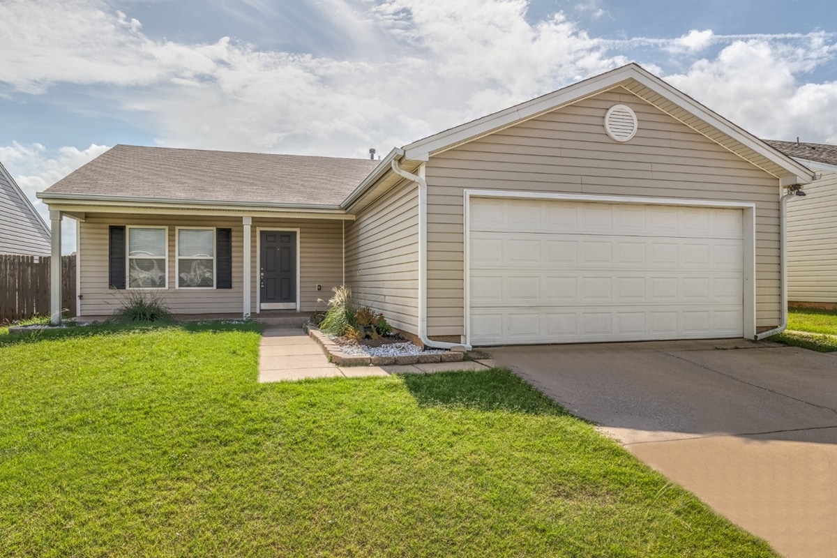 Photo - 1824 NW 146th St (Edmond, OK)