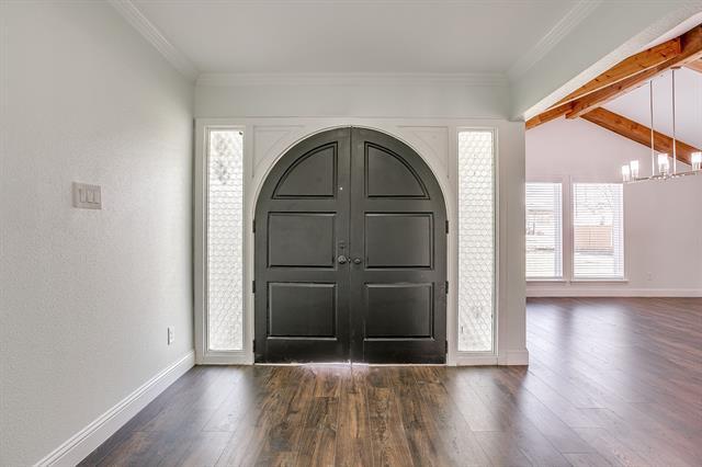 Photo - 202 S Cummings Dr