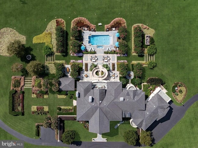 Photo - 200 Bridgeview Ln