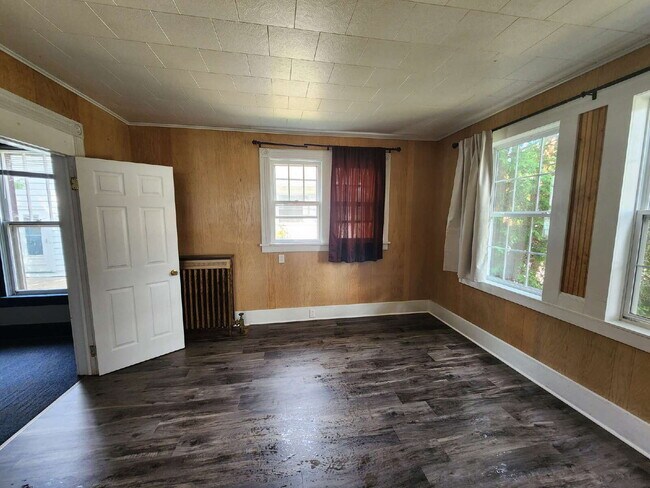 Photo - Charming 3 Bedroom Character home.