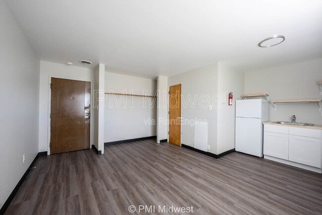 Photo - 4985 N Franklin Rd Unidad Apt 42