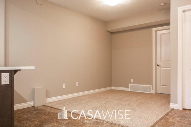 Photo - 346 W Haven Dr