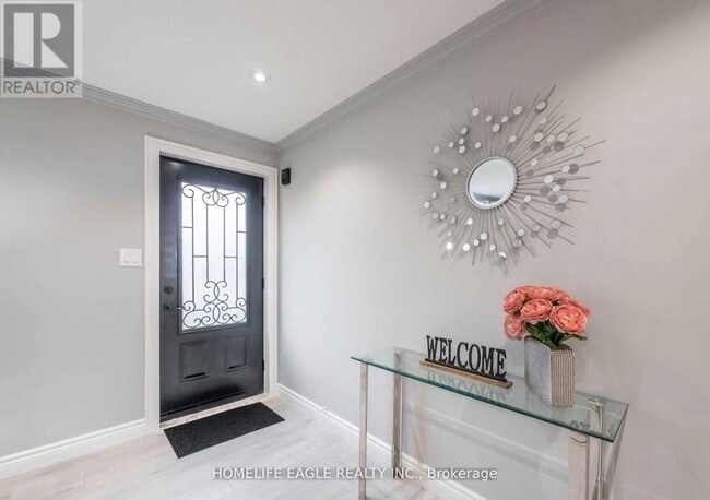 Photo - 79 Simcoe Rd