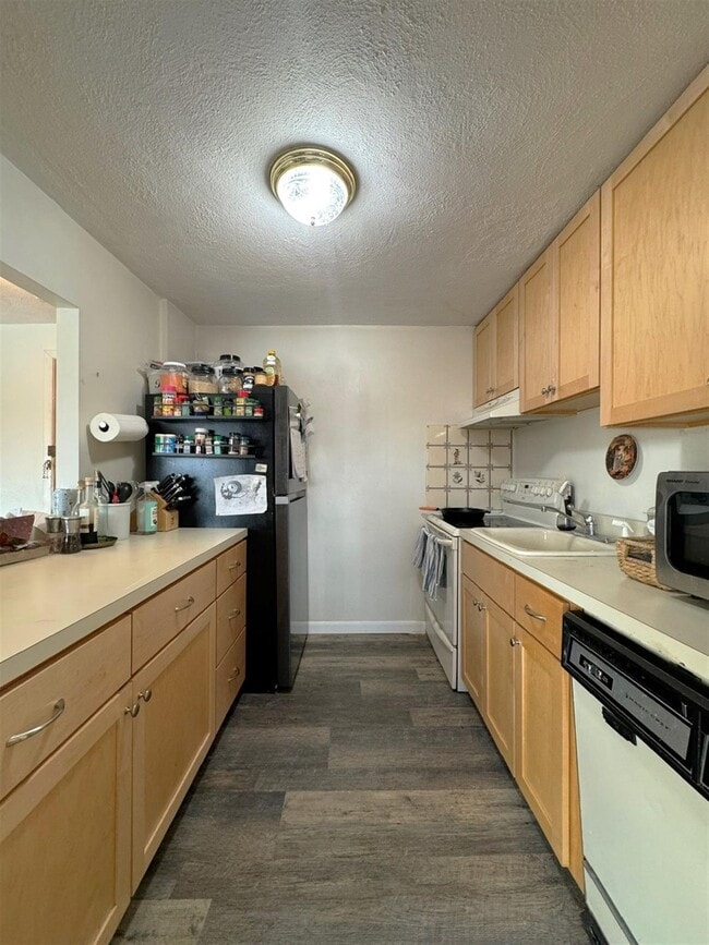 Photo - 20 Hamilton Rd Unit 303