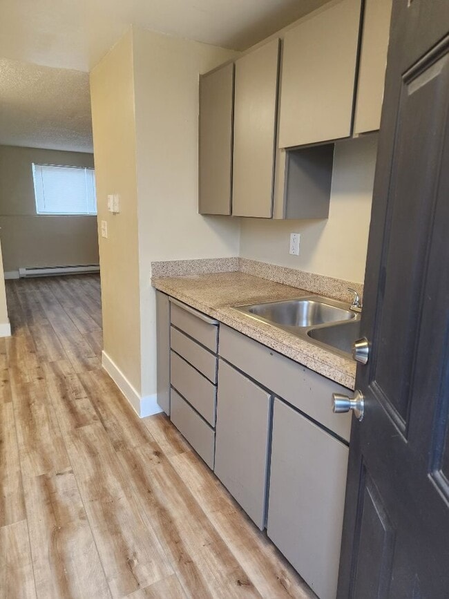 Photo - 2808 E Everett Ave