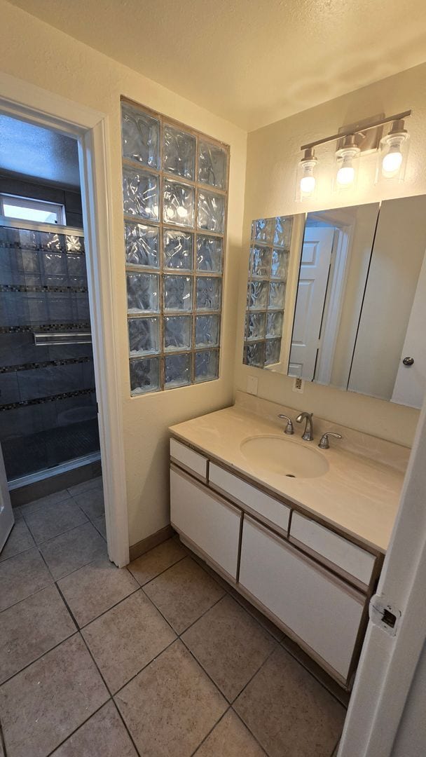 Photo - 723 Unit 723.5