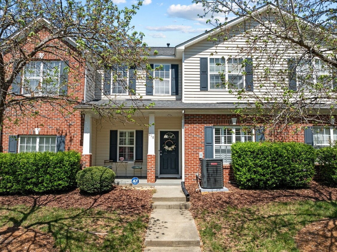 Photo - 218 Basset Hall DR
