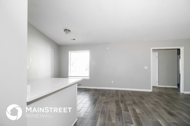 Photo - 1620 Stoneybrook Dr