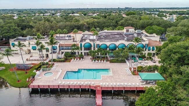 Building Photo - 9460 Tangerine Pl Unit 404