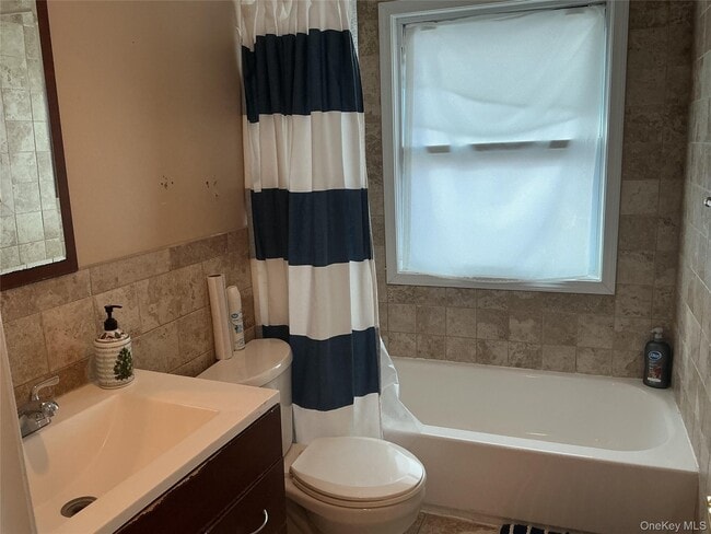 Photo - 12 E John St