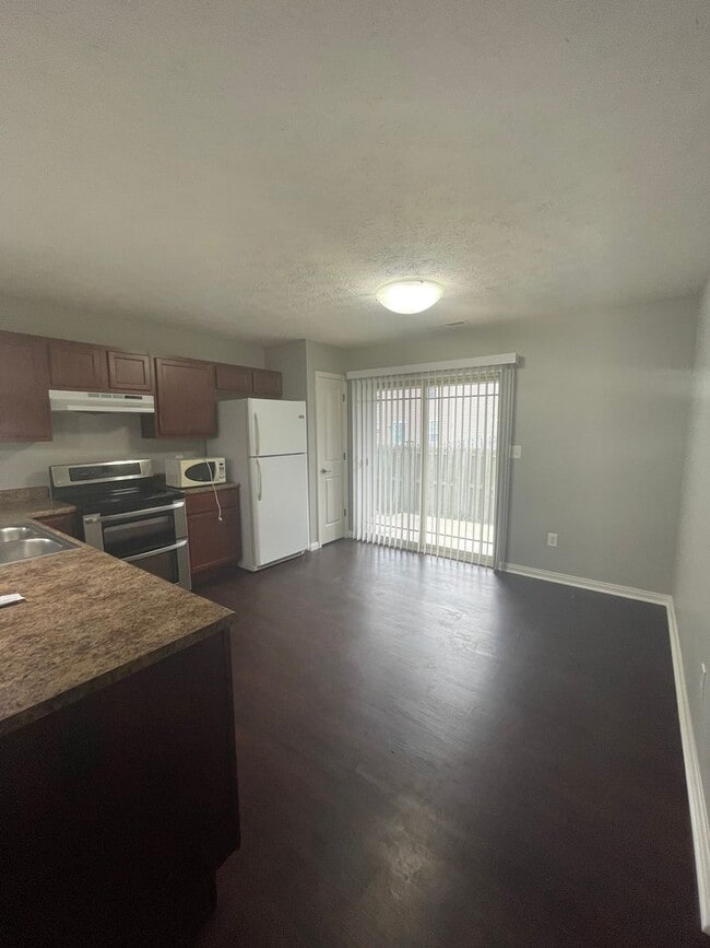 Photo - Three Bedroom Single Family Home - Great N...