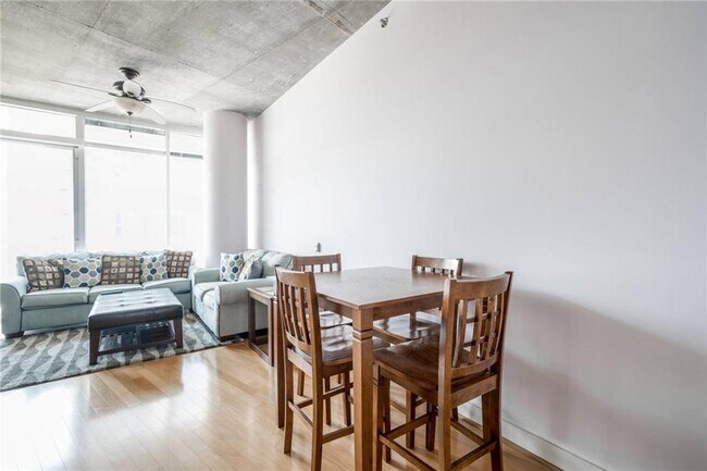 Photo - 950 W Peachtree St NW Unit 1710