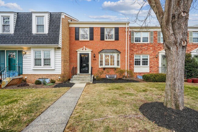 Photo - 1605 Dunterry Pl