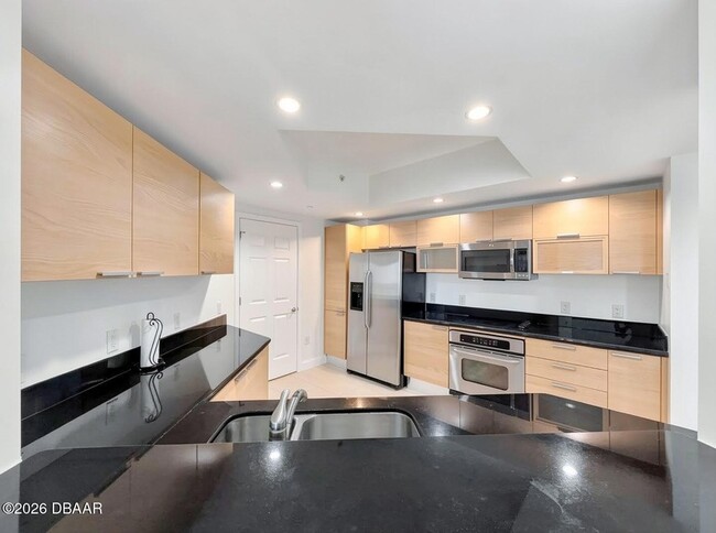 Photo - 231 Riverside Dr Unit 807