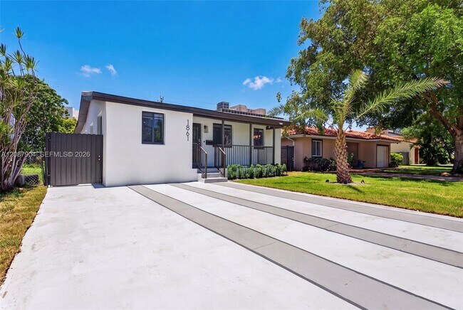 Photo - 1861 SW 22nd Terrace