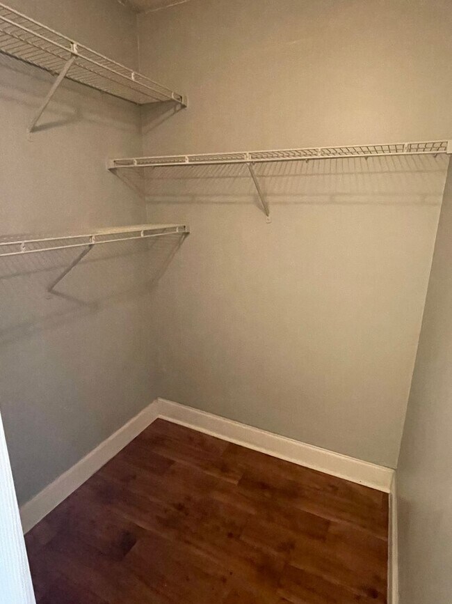 Photo - ONE BEDROOM ONE BATHROOM! WATERFRONT COMMUNITY! Unit -1
