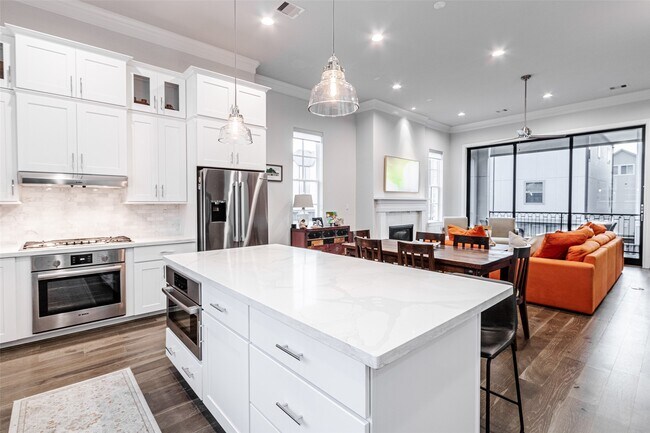 Photo - 10939 Grove Tree Ln