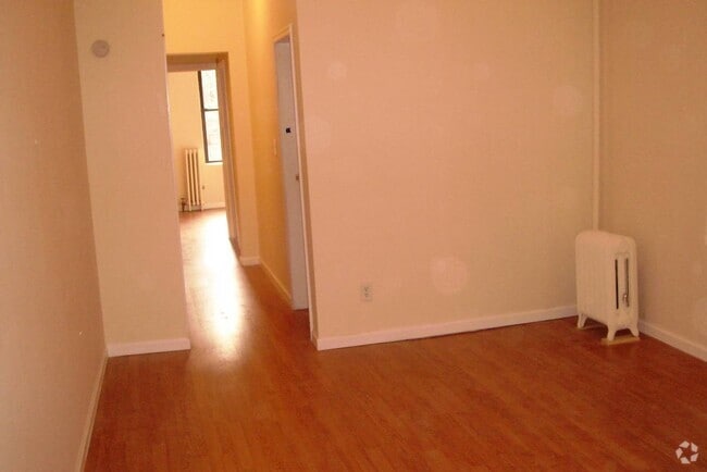 Building Photo - 606 Flatbush Ave Rental