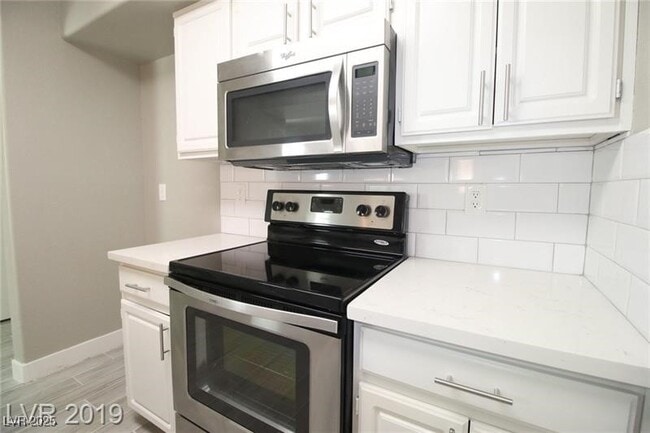 Building Photo - 555 E Silverado Ranch Blvd Unit 1100