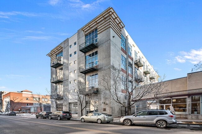 Photo - Beautiful Golden Triangle Loft! Unidad 406