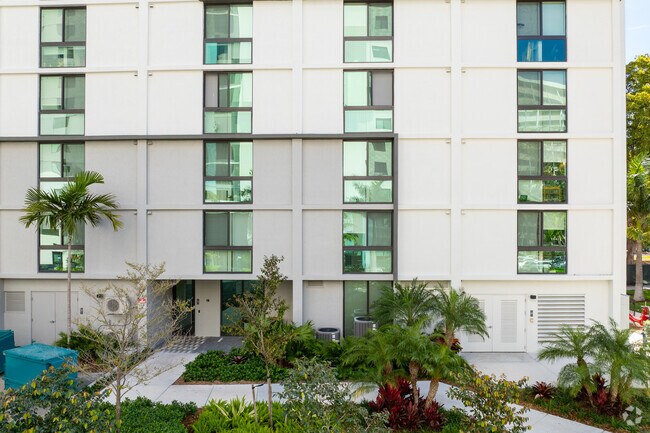 Photo - Residences at River Parc
