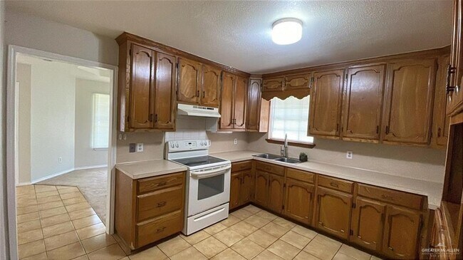Photo - 18 S James Cir