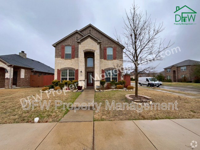 Building Photo - 3000 Buckthorn St Rental