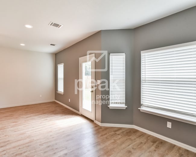 Photo - $1950! 3Bed/2Bath home in Fort Worth!