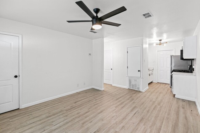 Photo - 3038 Weir Ave Unit 3040 Weir Ave