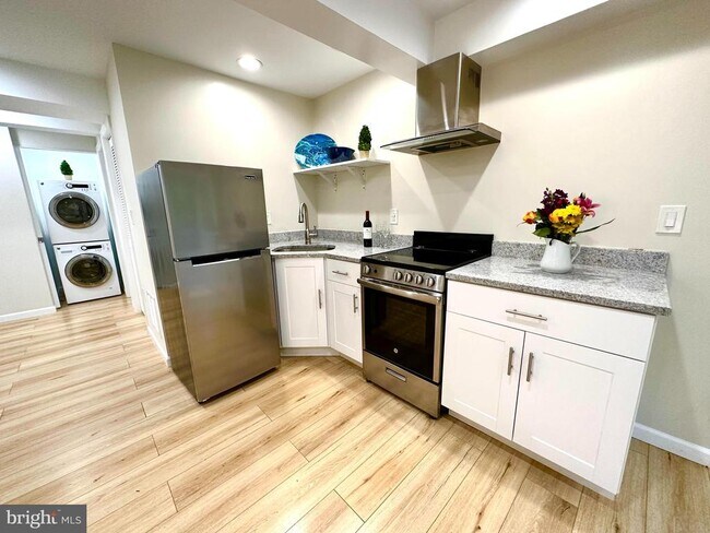 Photo - 8301 Windfall Rd