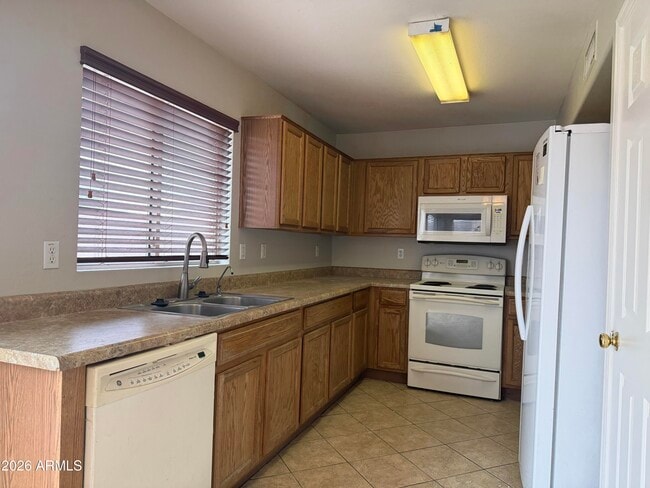 Photo - 15888 W Yavapai St