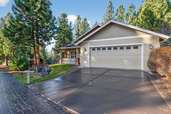 Photo - Luxury Living in Awbrey?Court: Your 4 Bed Dream Home Awaits