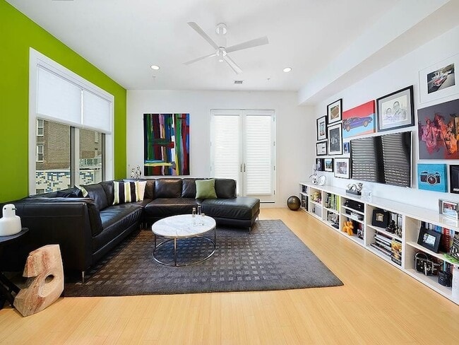 Photo - 511 Madison St