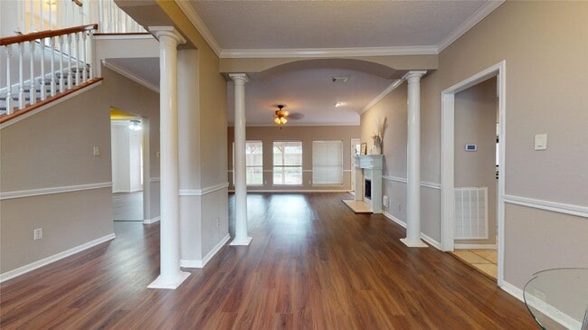 Photo - 14919 Forest Trails Dr