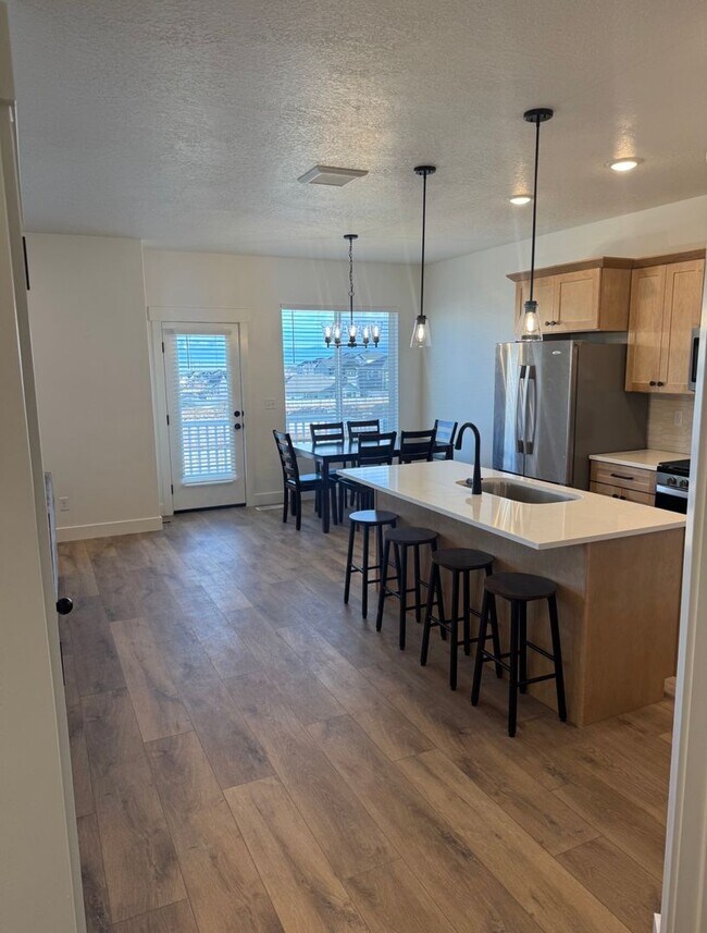 Photo - RES_VANDERWATT_866 Unit RES_VANDERWATT_866_UPSTAIRS