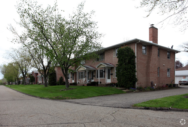 Building Photo - East Avondale Townhomes