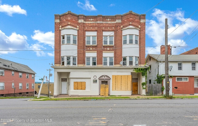 Building Photo - 380 Scott St