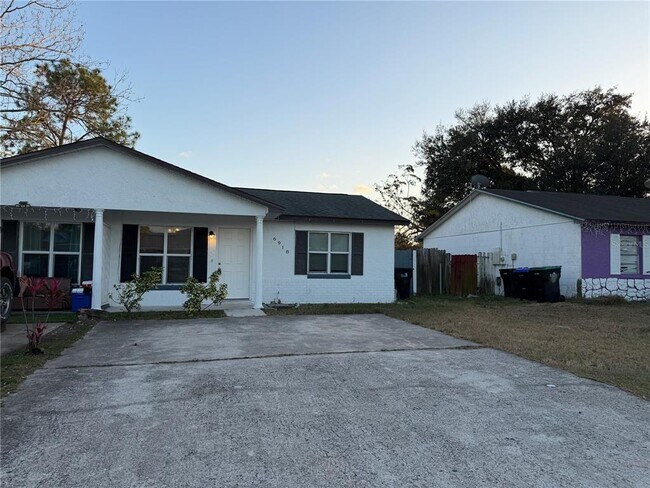 Photo - 6918 Edgefield Ln